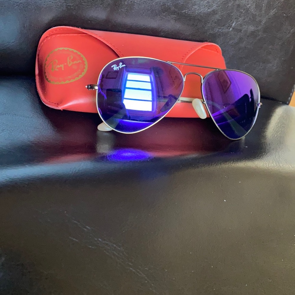 Aviator sunglasses